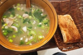 娱乐吃瓜君肚包肉,娱乐吃瓜君的美食探险之旅